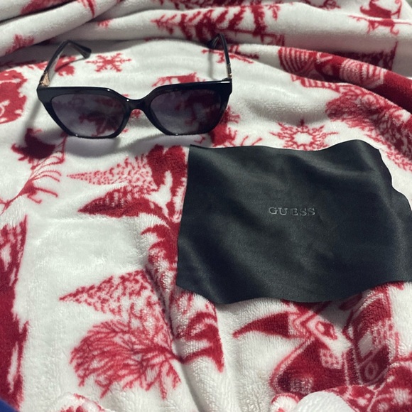 Guess Other - -guess fun glasses-black n gold-size3